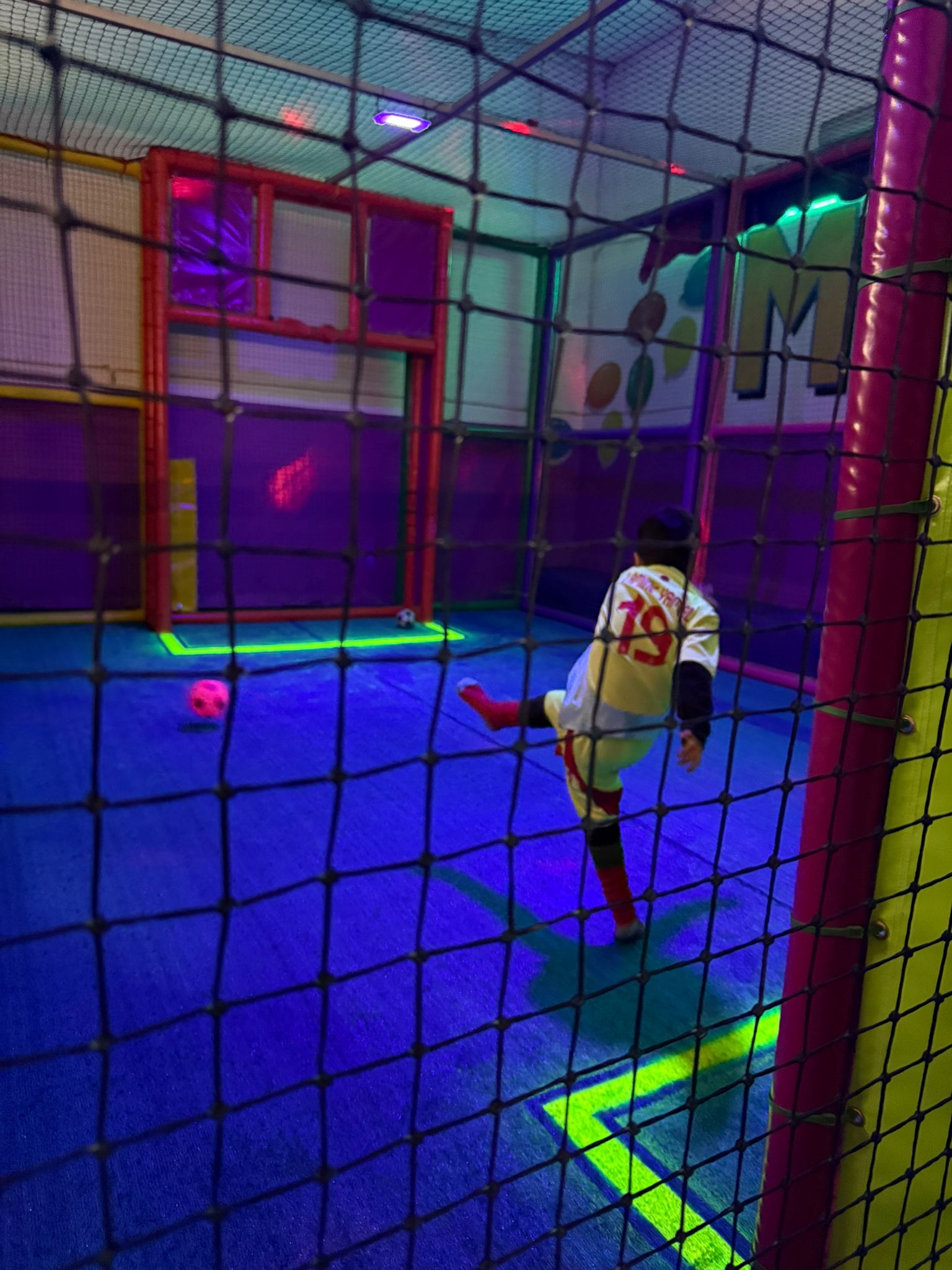 pista-de-futbol-parque-infantil-palma-mallorca